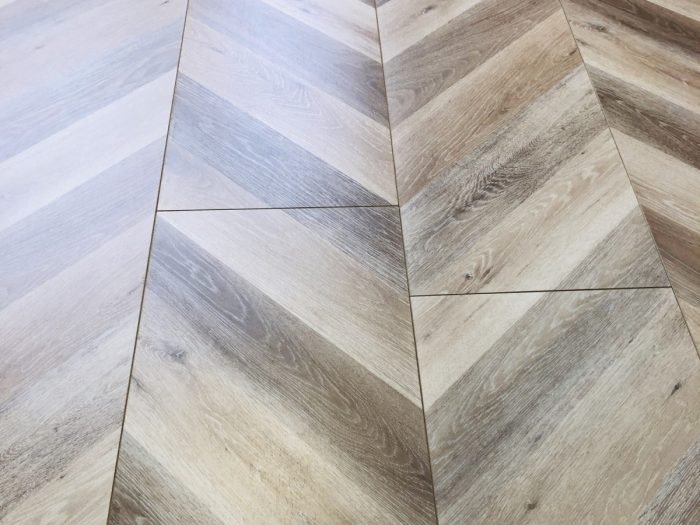 Дуб Classic Laminate Flooring.