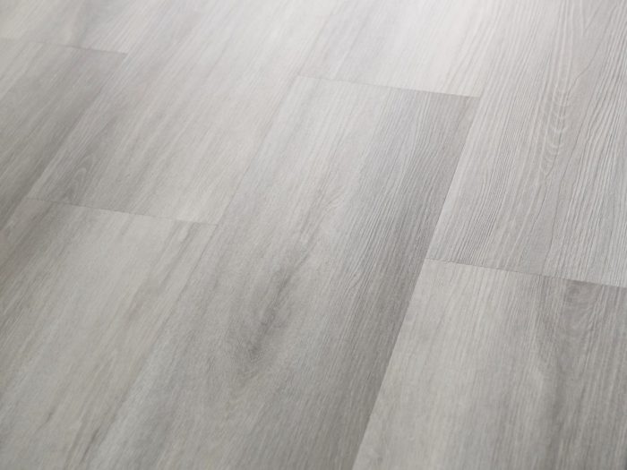 Виниловый ламинат Quartzwood Dub Broadway.