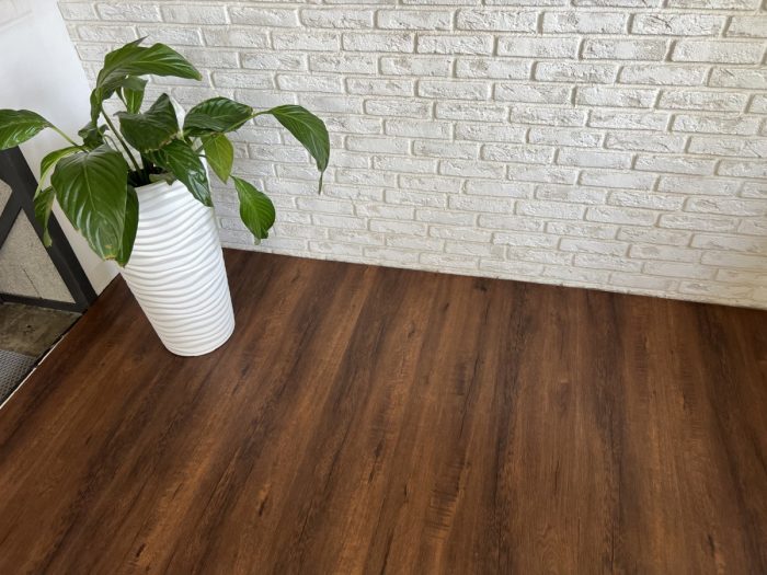 Ламинат Q-18 Дуб Либерти Quartzwood.