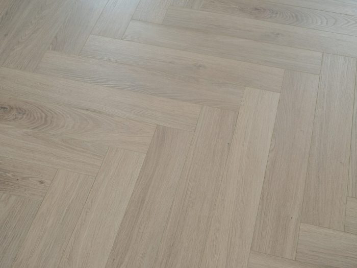 Дуб Малтон Lamiwood Chester - ламинат 513.