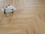 Ламинат 515 Дуб Плимут lamiwood CHESTER - интерьерный дуб.