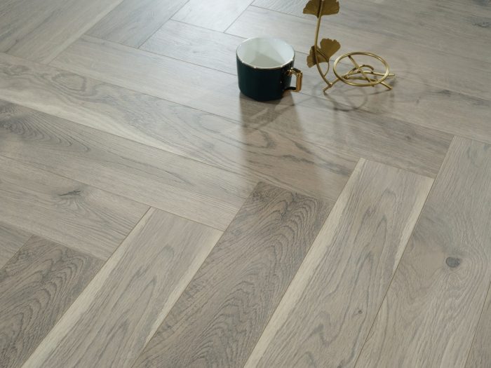 Ламинат 519 Дуб Оксфорд lamiwood CHESTER - Паркетный дуб.