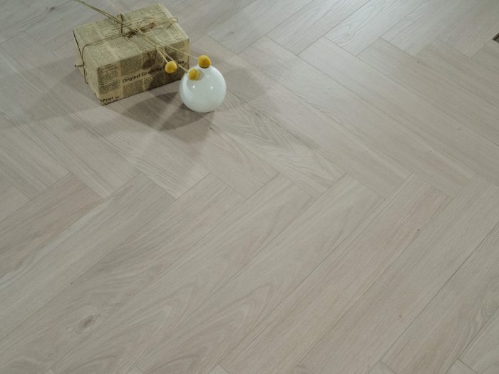 Ламинат 520 Дуб Бостон lamiwood CHESTER - стильный паркет
