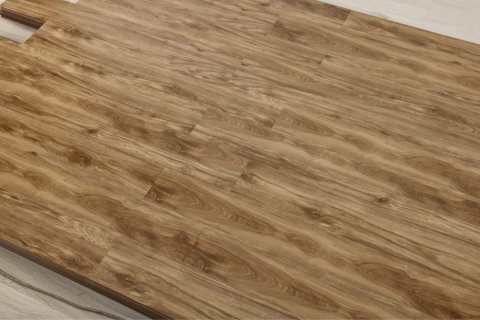 Ламинат Mostflooring High Glossy 11902 33 класс, 12 мм.