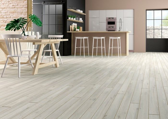 Ламинат Alsafloor Solid Medium 701 Плато - декорativный ламинат.
