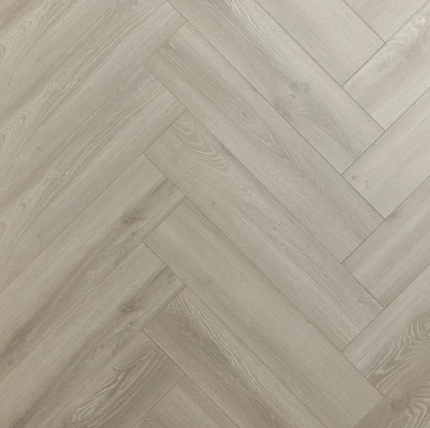 Ламинат Alsafloor Herringbone 707 Горгий 33 класс 8 мм - узор в форме рыбьей кости.