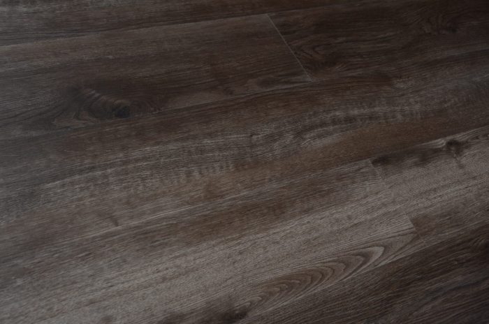 Виниловый ламинат Pecan Oak.