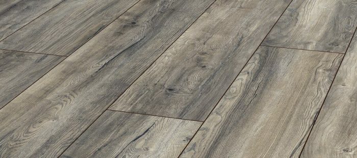 Ламинат Kronotex Aqua Amazone D3572 - дубовый роскошный.