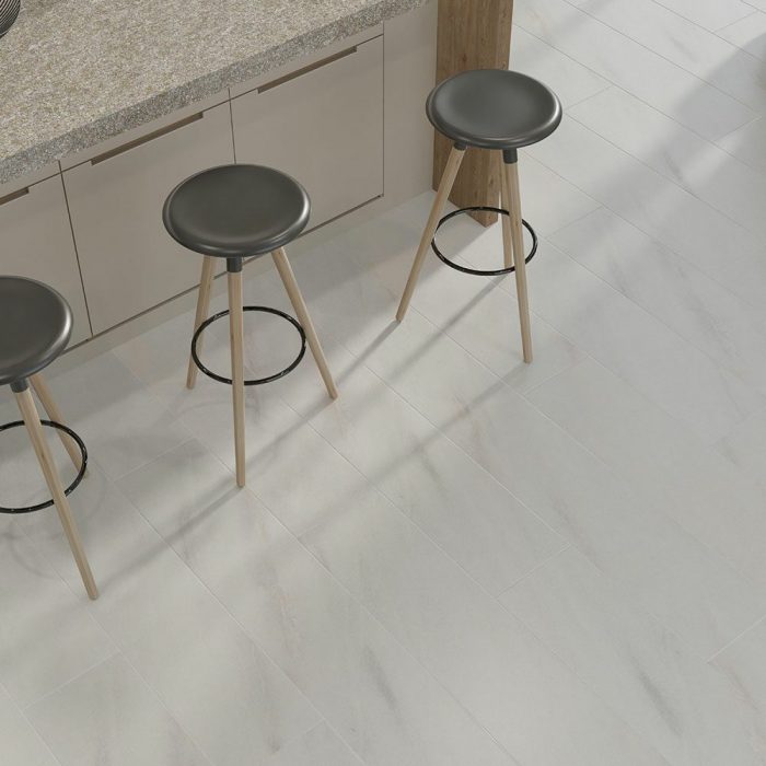 Ламинат Egger Aqua+Large EPL245 Мрамор Леванто белый - Мраморный леванто.